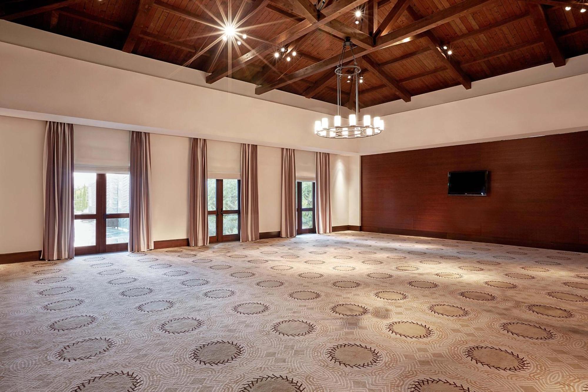 The Westin Resort, Costa Navarino 5* Romanos (Messenia)